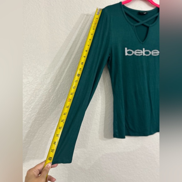 BEBE Teal Keyhole Neck Rhinestone Embellished Bebe Logo LS - Size Small - Picture 8 of 8